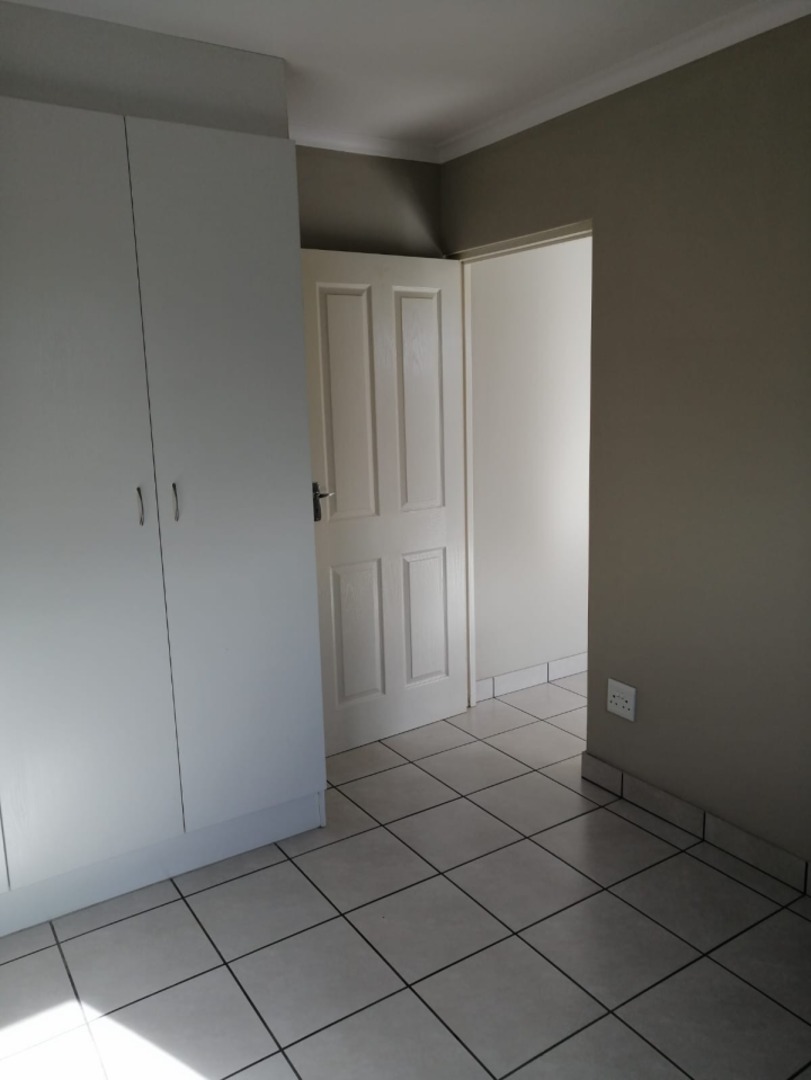 5 Bedroom Property for Sale in Vredenburg Western Cape